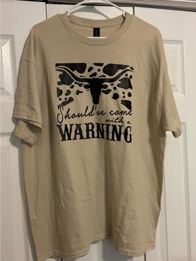 Gildan Beige Graphic TShirt Wallen